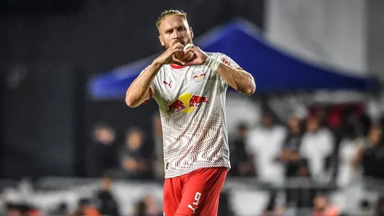 Isidro Pitta, do Red Bull Bragantino, é convocado para seleção paraguaia