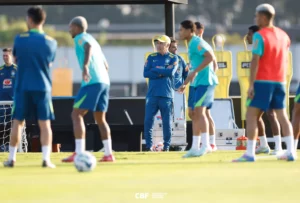Seleção e Ancelotti recebem apoio de Xaud em último treino antes de viagem ao Equador