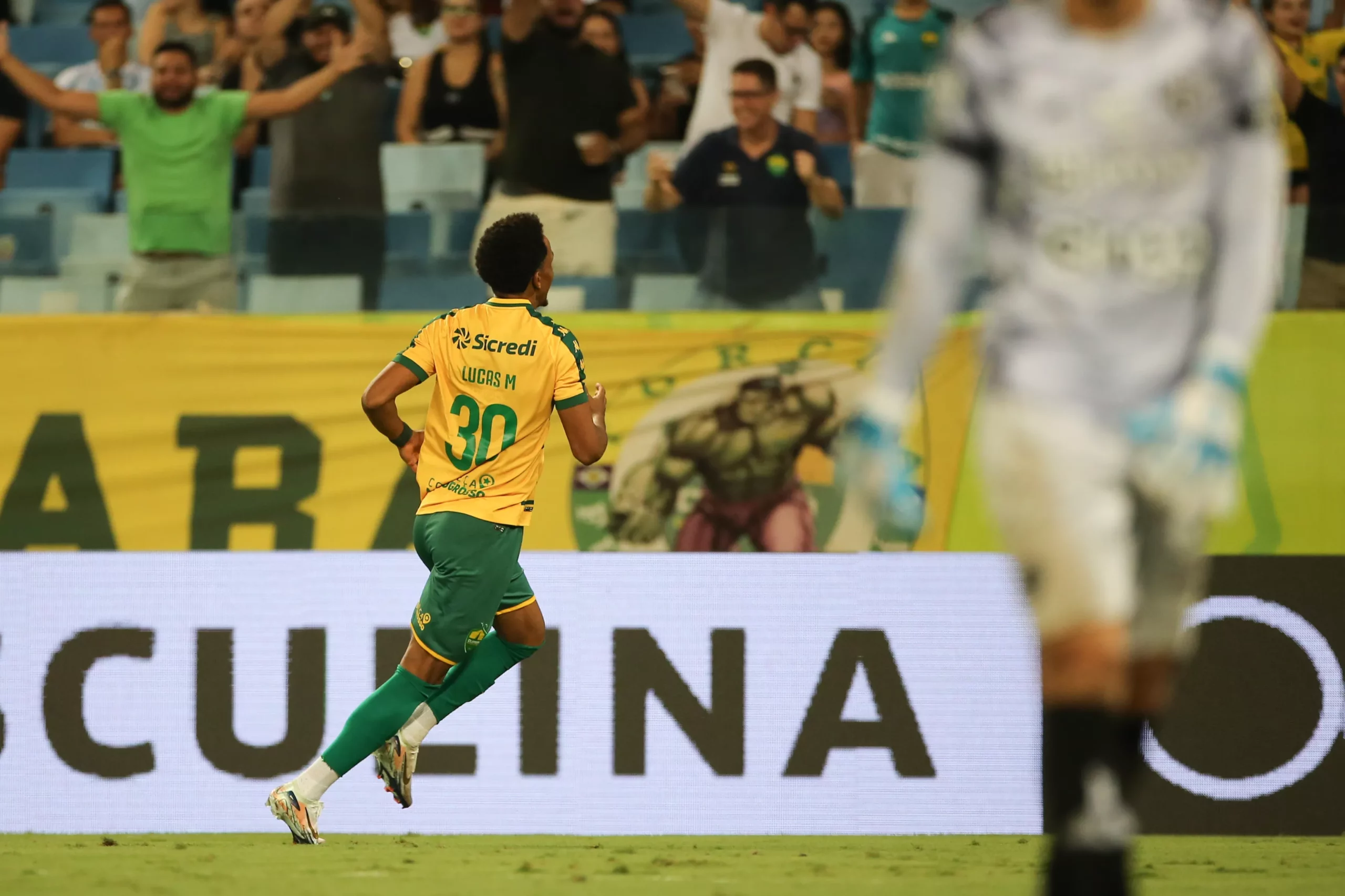 Lucas Mineiro marcou o gol da vitória do Cuiabá