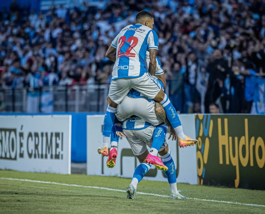 Londrina 2 x 1 Figueirense – LEC vira e Roger reestreia na Série C com vitória