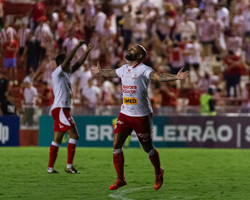 Náutico 2 x 1 Maringá – Timbu cola no G-8 e coloca acesso em pauta