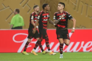 Flamengo 2 x 0 Esperance-TUN - Mengão estreia bem no Mundial