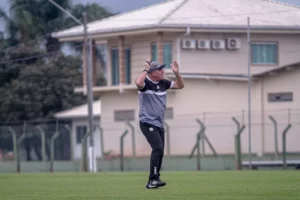 Figueirense vai ter mudanças em três setores para receber Confiança