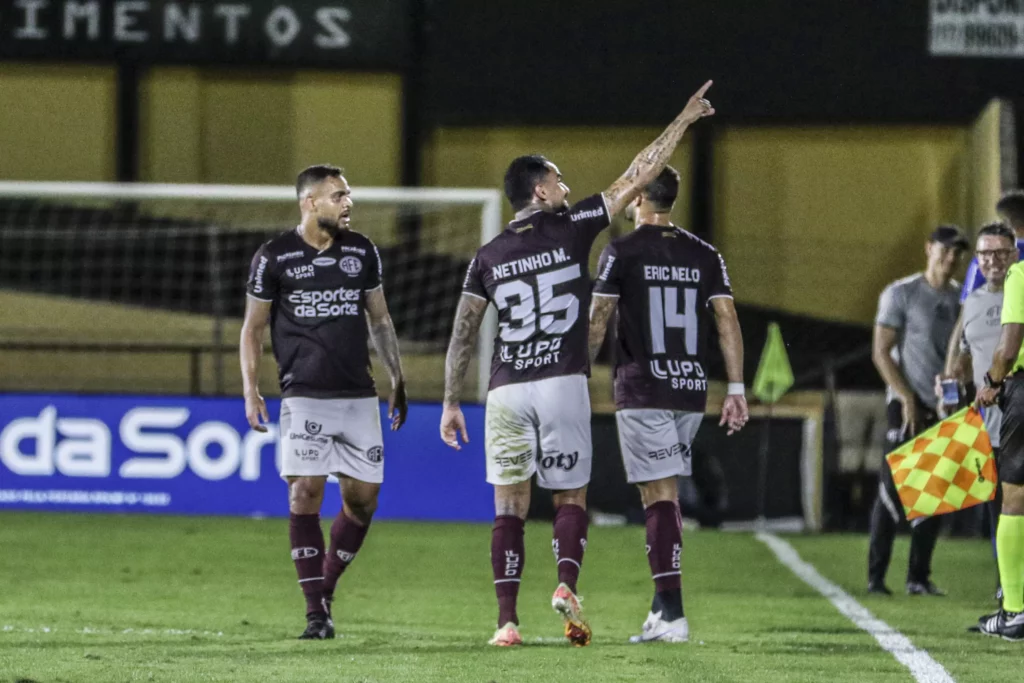 Com técnico estreante no comando, confira a Seleção FI da 13ª rodada da Série B 2 54606329073 f4e810a0aa o