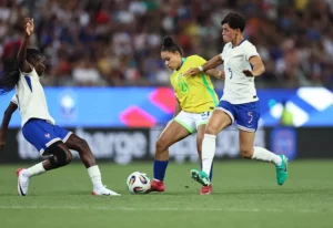 França 3 x 2 Brasil - Seleção sai na frente, mas leva virada