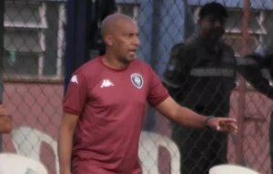 Série D: Há 4 jogos sem vencer, Cianorte-PR demite técnico Renato Peixe