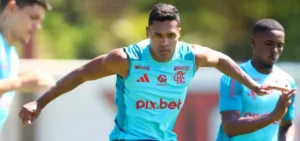 Flamengo e Alex Sandro chegam a um acordo para renovação