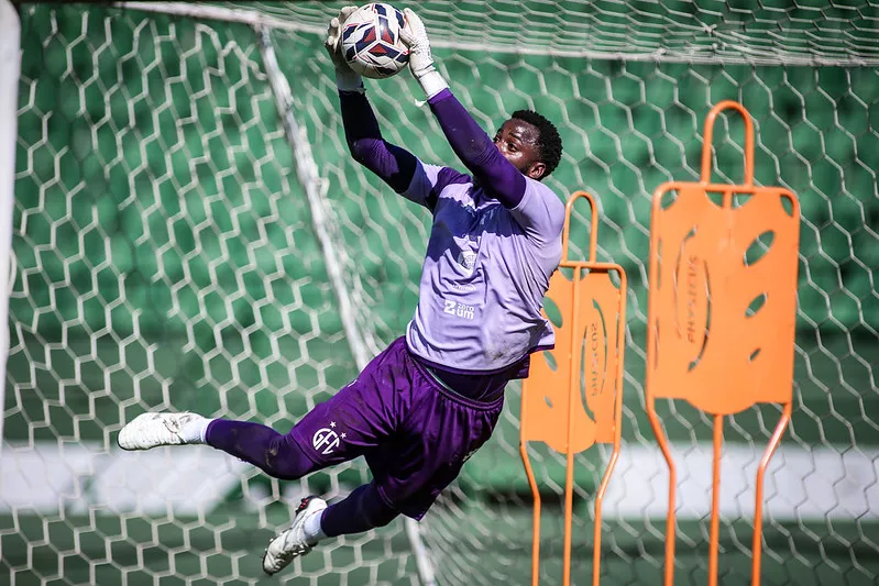 Andrey valoriza nova comissao do Guarani