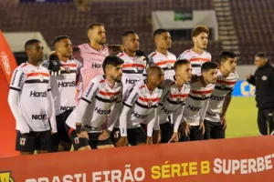 Botafogo-SP x Coritiba - Pantera tenta fugir do Z4 contra Coxa embalado