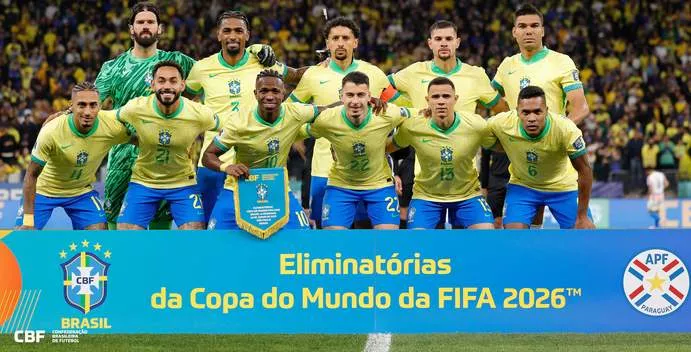 Apesar da vitória magra, o Brasil já mostrou nova cara 2 Brasil - Paraguai