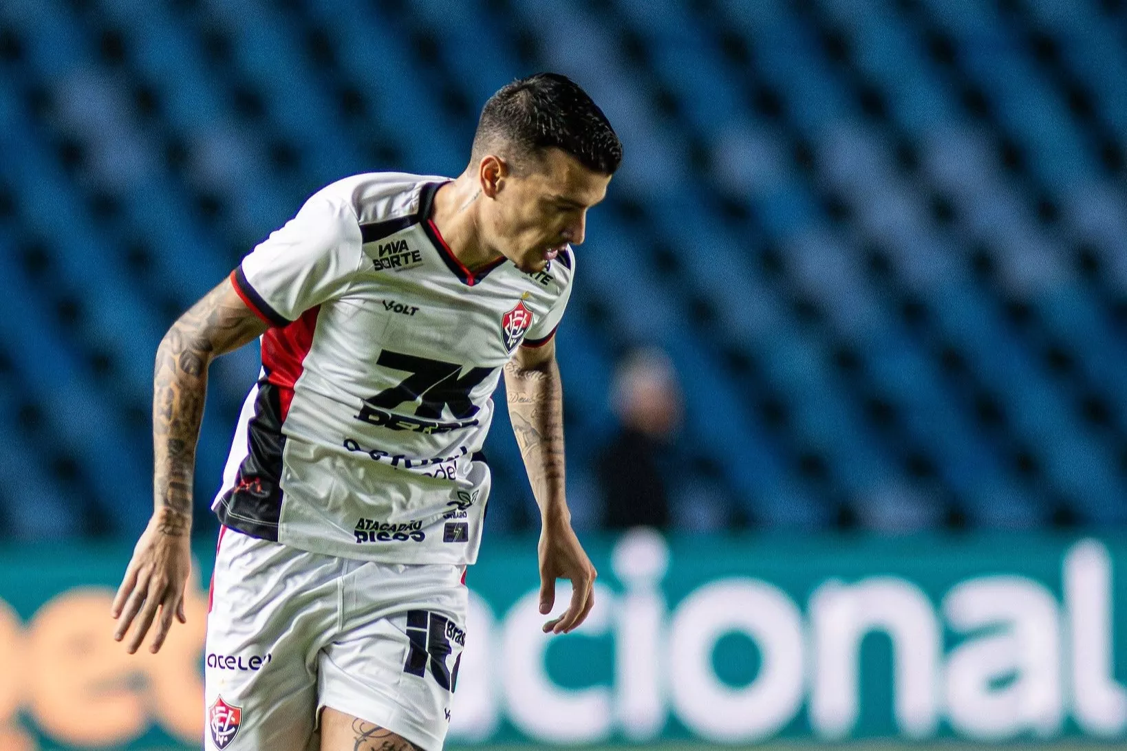 Bruno Xavier rescinde com o Vitória e fica livre no mercado (Foto: Victor Ferreira/ECV)