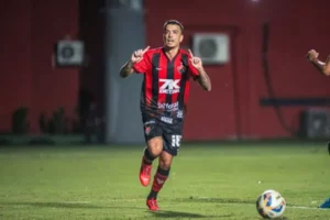 Botafogo-PB mira contratação de Bruno Xavier, atacante do Vitória