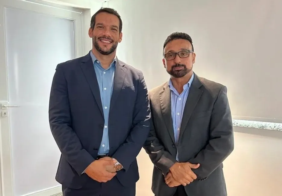 Presidente da CBF, Samir Xaud, ao lado do presidente da FFAC, o empresário Adem Araújo - Foto: Divulgação