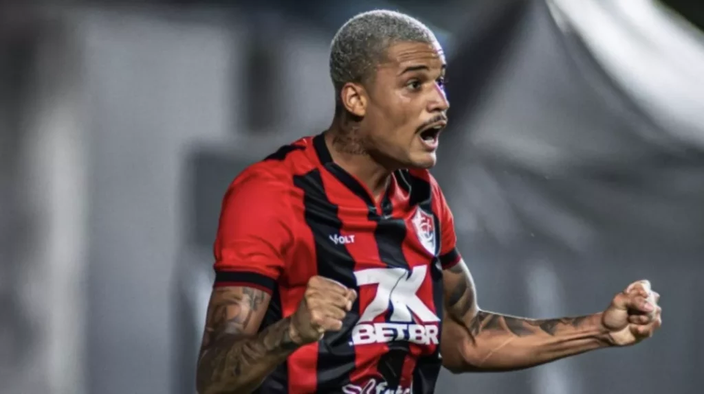 Vitória acerta venda de Janderson para Göztepe por R$ 9,5 milhões