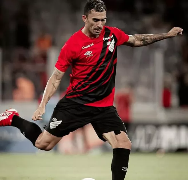 Paysandu fez proposta por volante do Athletico-PR