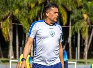 Paysandu contrata Claudinei Oliveira para sequência da Série B