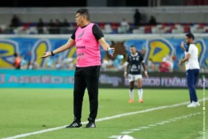 Técnico do Paysandu alfineta comandante do Remo após clássico