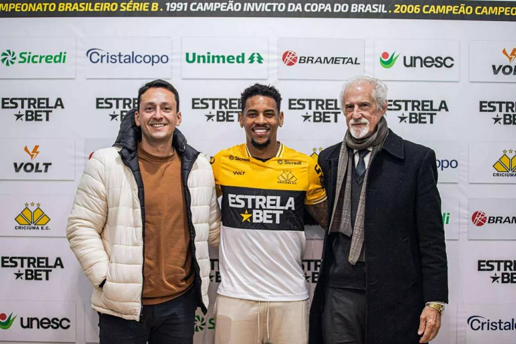 Criciuma apresenta Felipinho e mantem foco no avai