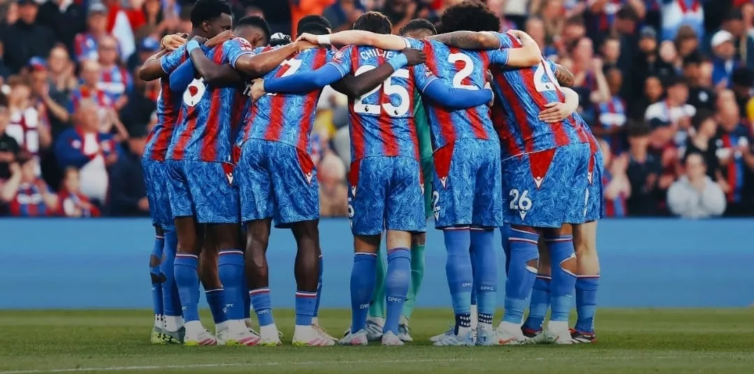 John Textor, dono do Botafogo, vende 43% do Crystal Palace 1 Crystal Palace