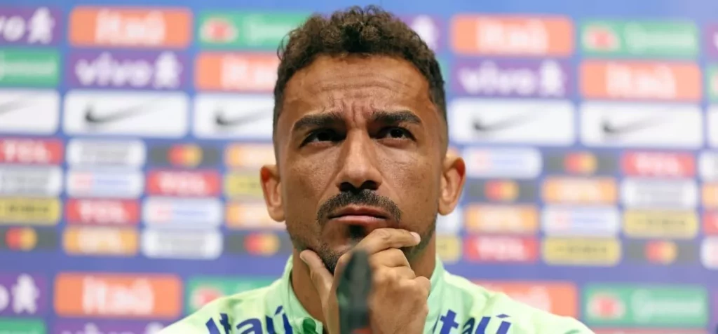 Danilo aponta 'bagunça' na seleção e não vê condição de ser hexa