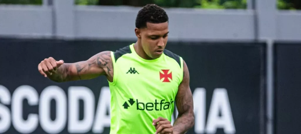 David e Estrella aceleram retorno e viram esperança no Vasco