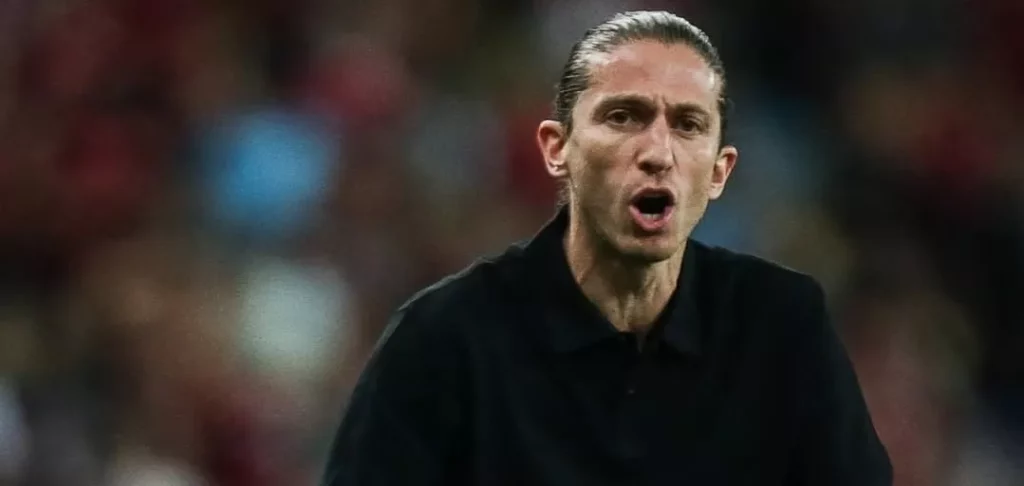 Filipe Luís enaltece semestre do Flamengo: ‘No caminho certo’