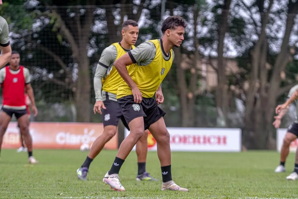 Figueirense pode ter Gabriel Santiago de volta contra o Confiança (Foto: Patrick Floriani/FFC)