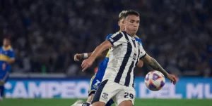 Athletico-PR faz proposta por lateral-direito argentino