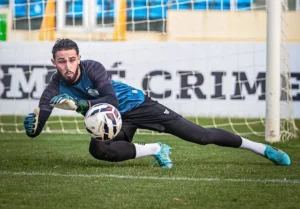 Goleiro do Confiança vê evolução na defesa e mira saída do Z-4