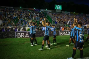 Grêmio rebate preço abusivo em Caxias do Sul e garante ingresso grátis contra o Corinthians
