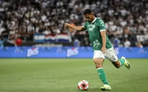 Série C: Guarani negocia renovação com Emerson Barbosa