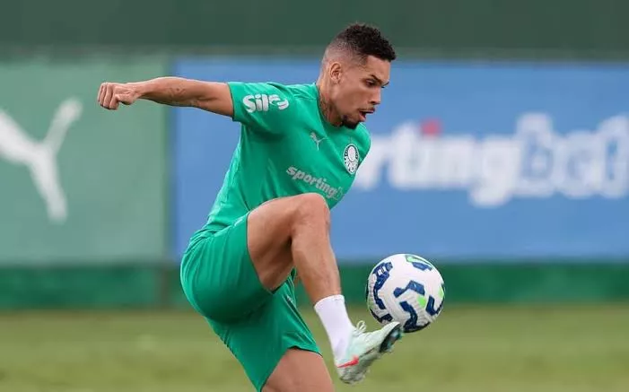 Paulinho pode ar por nova cirurgia após o Mundial de Clubes