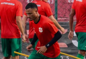 Copa Paulista: Portuguesa Santista fecha com lateral semifinalista do Paulistão A3