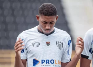 Copa Paulista: Santo André anuncia lateral do EC São Bernardo por empréstimo