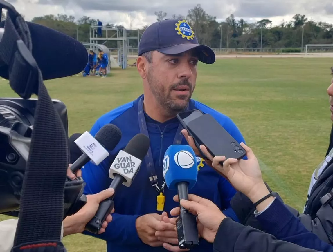 Técnico Marcelo Marelli concedeu entrevista após o clássico (Foto: Arquivo Pessoal / Instagram)