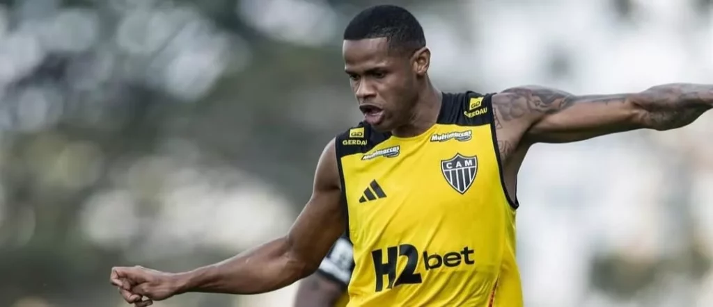 Júnior Santos agradece Botafogo, mas mantém foco no Atlético-MG