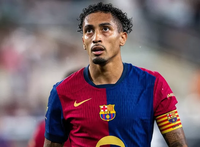 Raphinha, do Barcelona, justifica críticas feitas ao Mundial de Clubes: ‘Não somos robôs’
