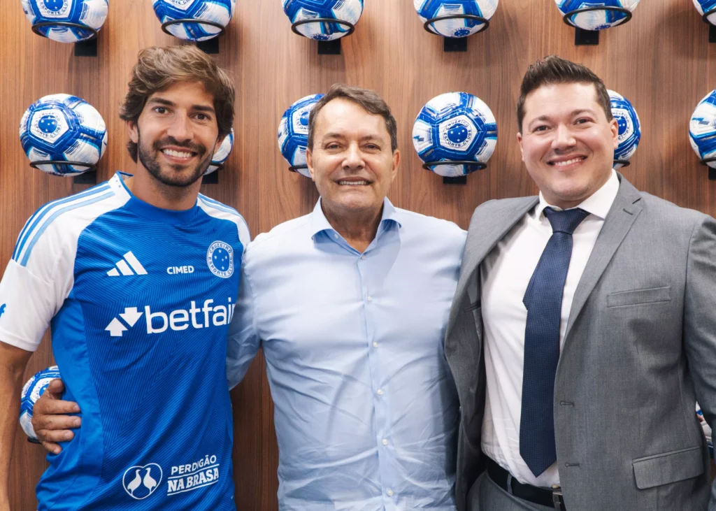 Cruzeiro renova com volante Lucas Silva até 2027: ‘Amo muito esse clube’
