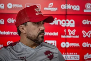 Vila Nova tenta reação na Série B após sequência negativa