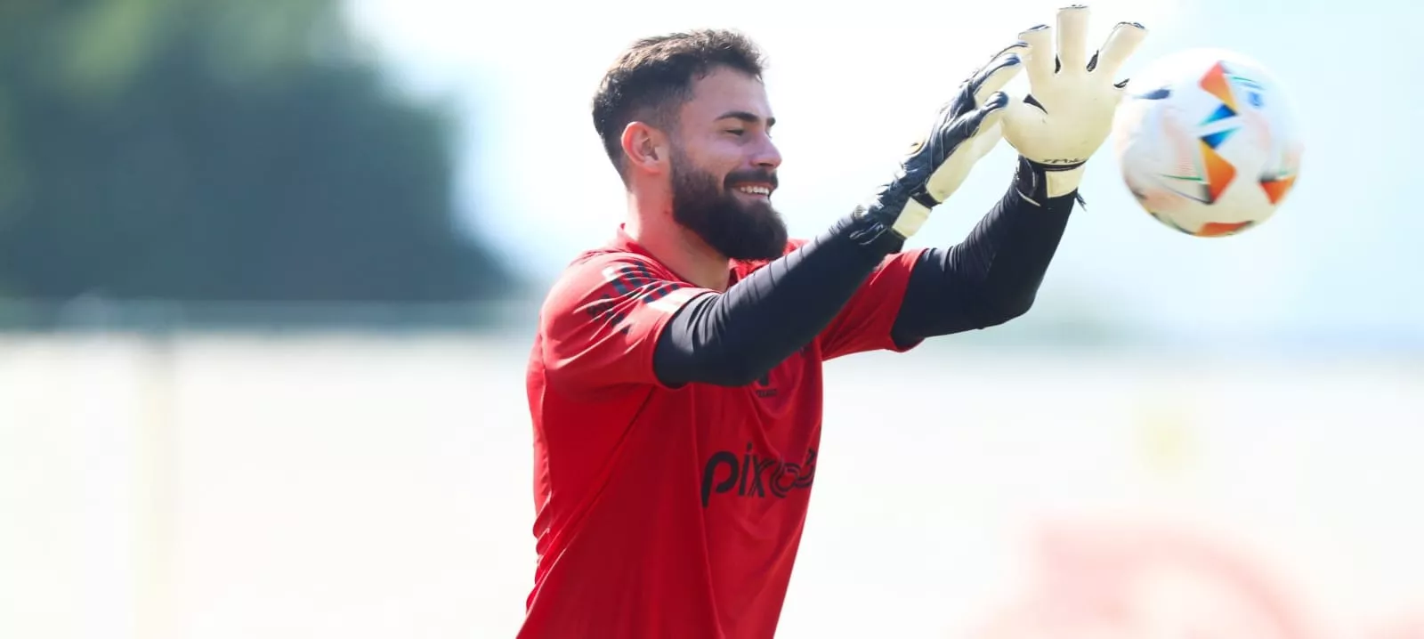 Flamengo não deve renovar o contrato de Matheus Cunha 