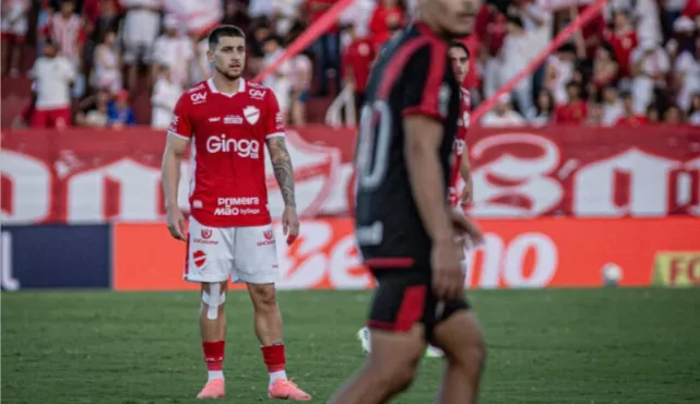 Meia do Vila Nova projeta virada de chave apos vitoria no classico