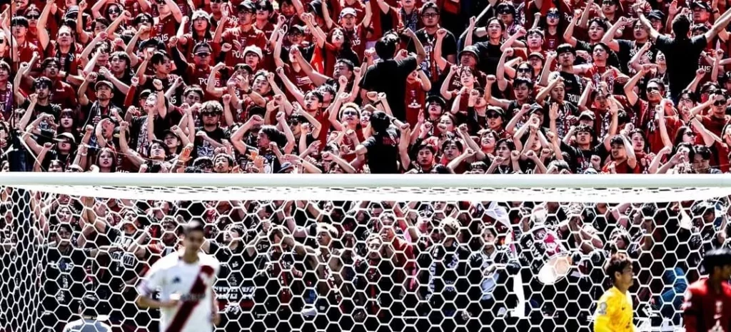 Mundial vende 1,5 milhão de ingressos, mas vê estádios vazios