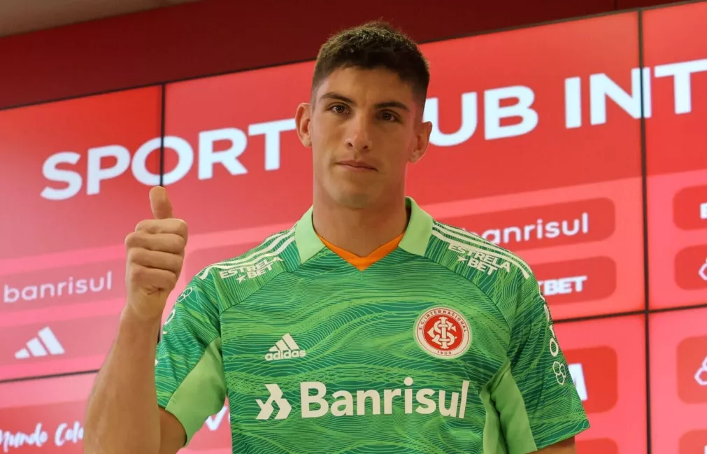 Internacional ganha quatro reforços para retorno ao Brasileirão