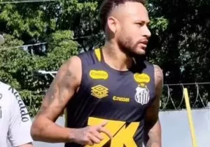 Neymar renova com o Santos. Ninguém viu que ele acabou?