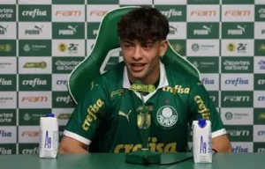 Giay vê Palmeiras bem preparado para o Mundial de Clubes