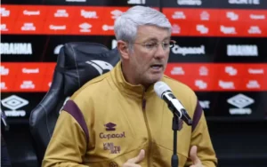 Série B: Odair Hellmann revela recusas de jogadores ao Athletico-PR