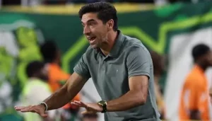 Abel Ferreira admite 'erro de estratégia' no Palmeiras