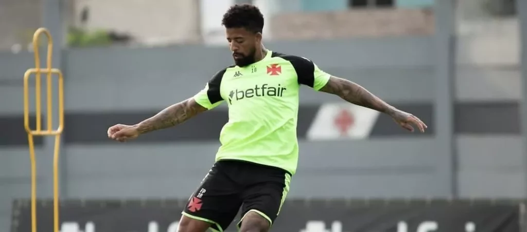 Com virose, Paulinho desfalca o Vasco contra o São Paulo