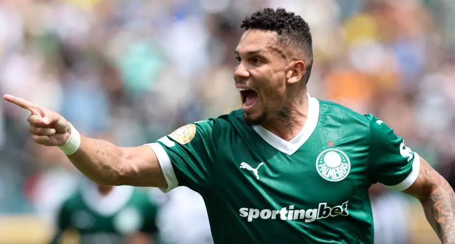 Paulinho fará uma nova cirurgia após o Mundial de Clubes 2 Mundial de Clubes - 2025