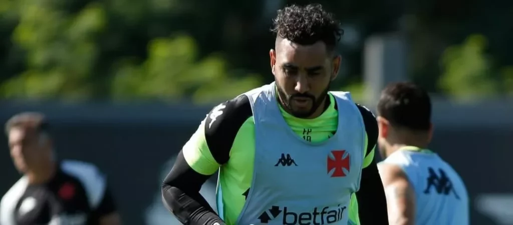 Vasco fica perto de rescindir contrato de Payet